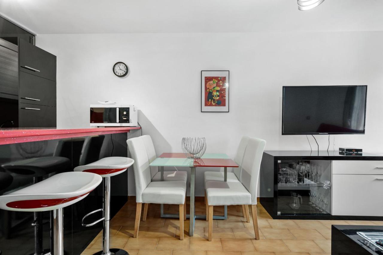 Welcs 110 Emp Cerca Del Mar Apartamento *